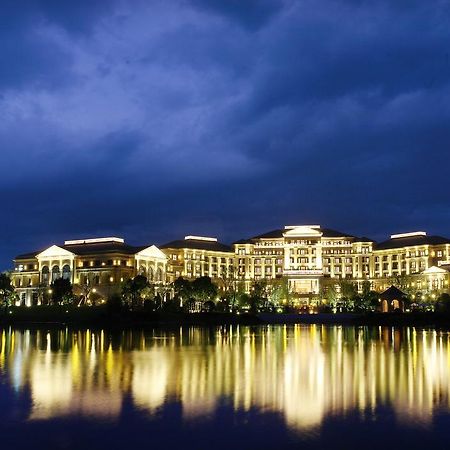Landison Green Town Hotel Xinchang Luaran gambar