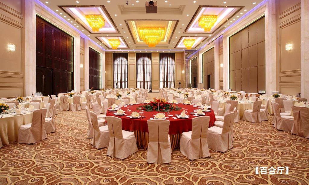 Landison Green Town Hotel Xinchang Luaran gambar